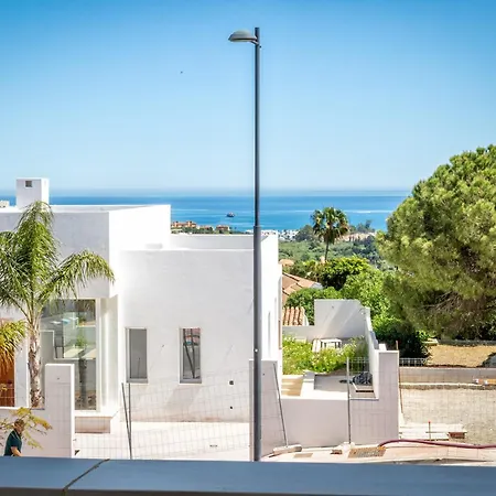 Vivi Homes - Valle - Pool - Terrace - Gym